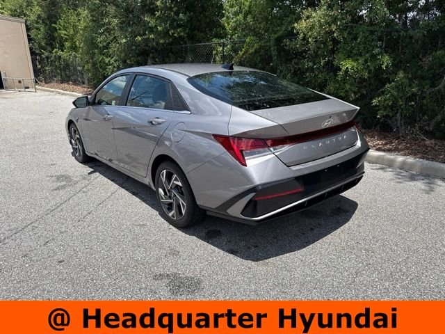 Used 2024 Silver Hyundai SEL image 3