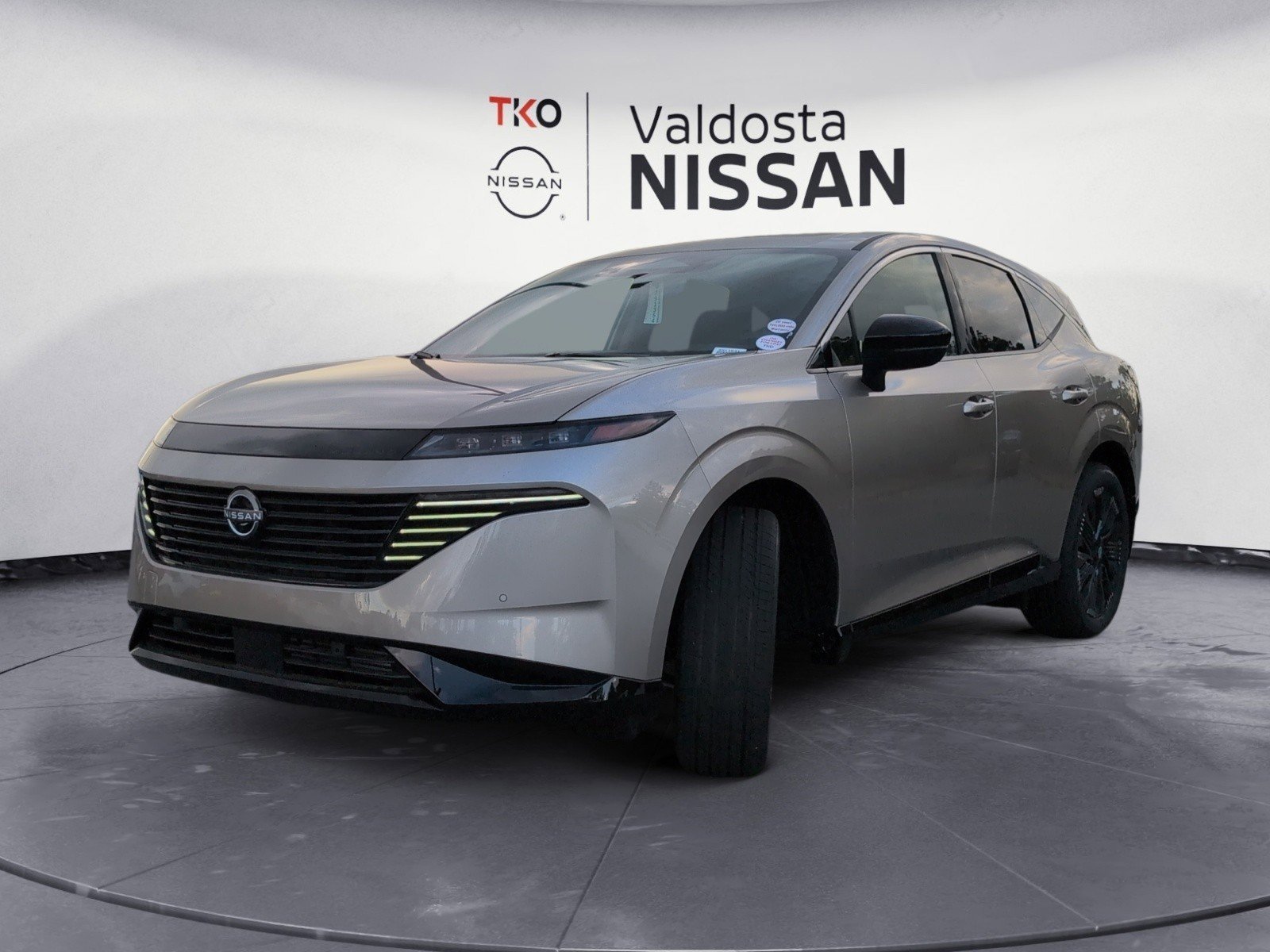 New 2026 Champagne Silver Metallic Nissan Platinum image 11