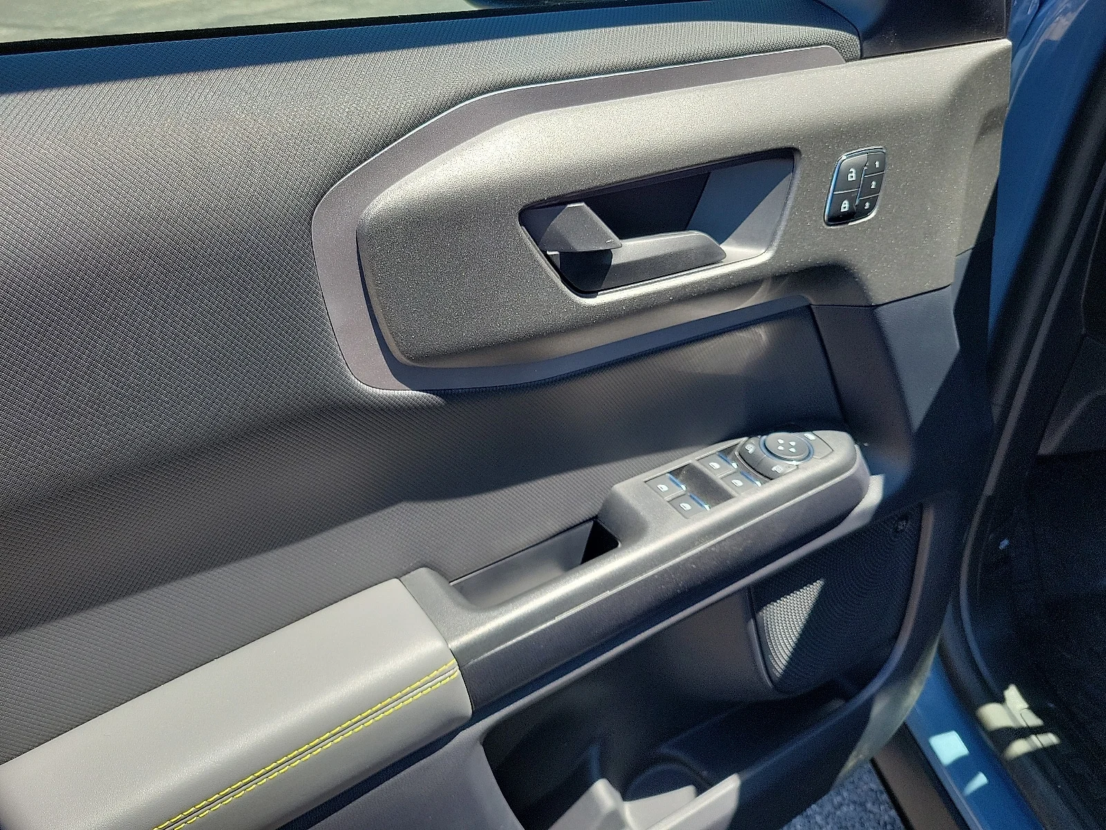 New 2025 Azure Gray Metallic Tri-Coat Ford Badlands&reg; image 11
