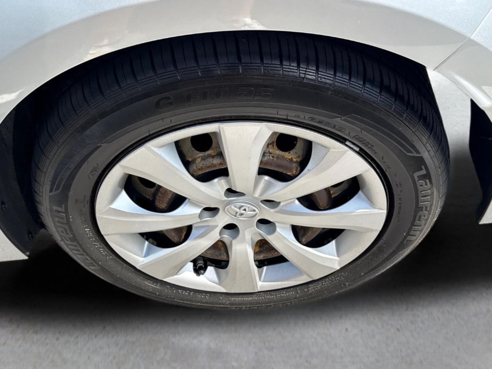 Used 2020 Classic Silver Metallic Toyota LE image 7