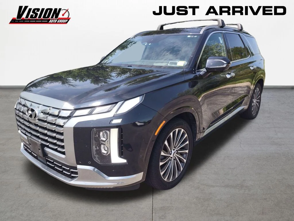 Used 2023 White Hyundai Calligraphy image 1