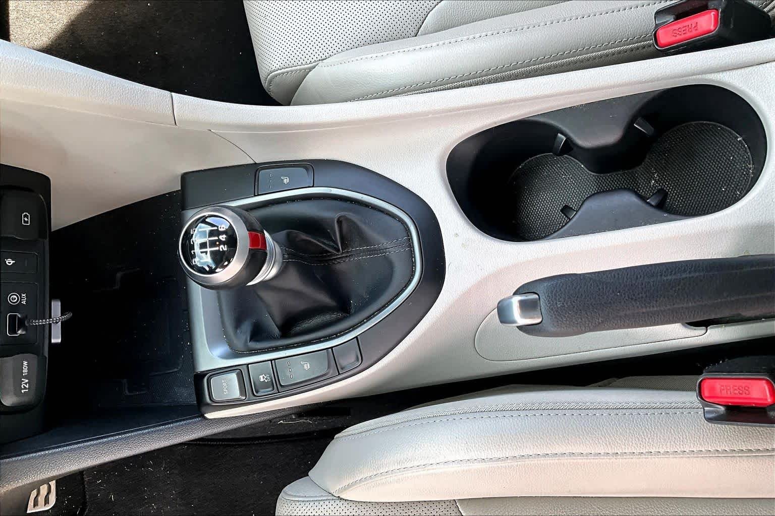 Used 2019 Chalk White w/Black Roof Hyundai Turbo Ultimate image 16