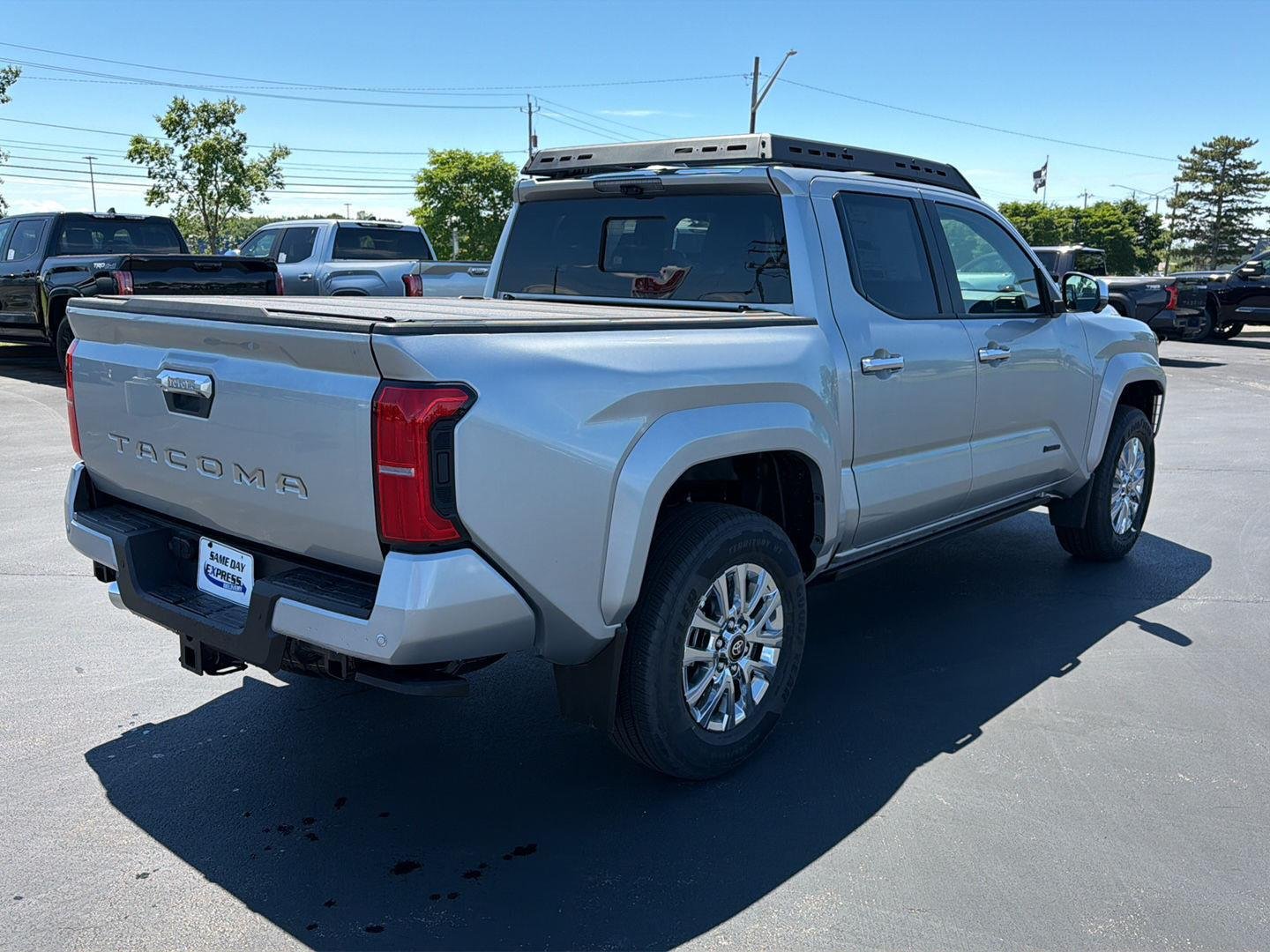 2026 Toyota Tacoma Limited - Photo 8