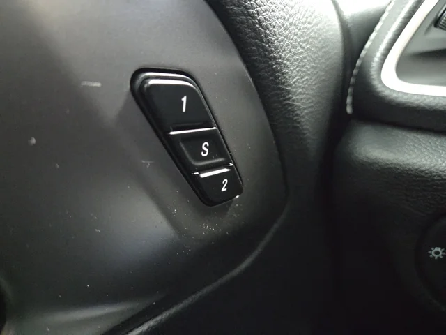 New 2026 Diamond Black Crystal Pearl-Coat Exterior Paint Chrysler Select image 25