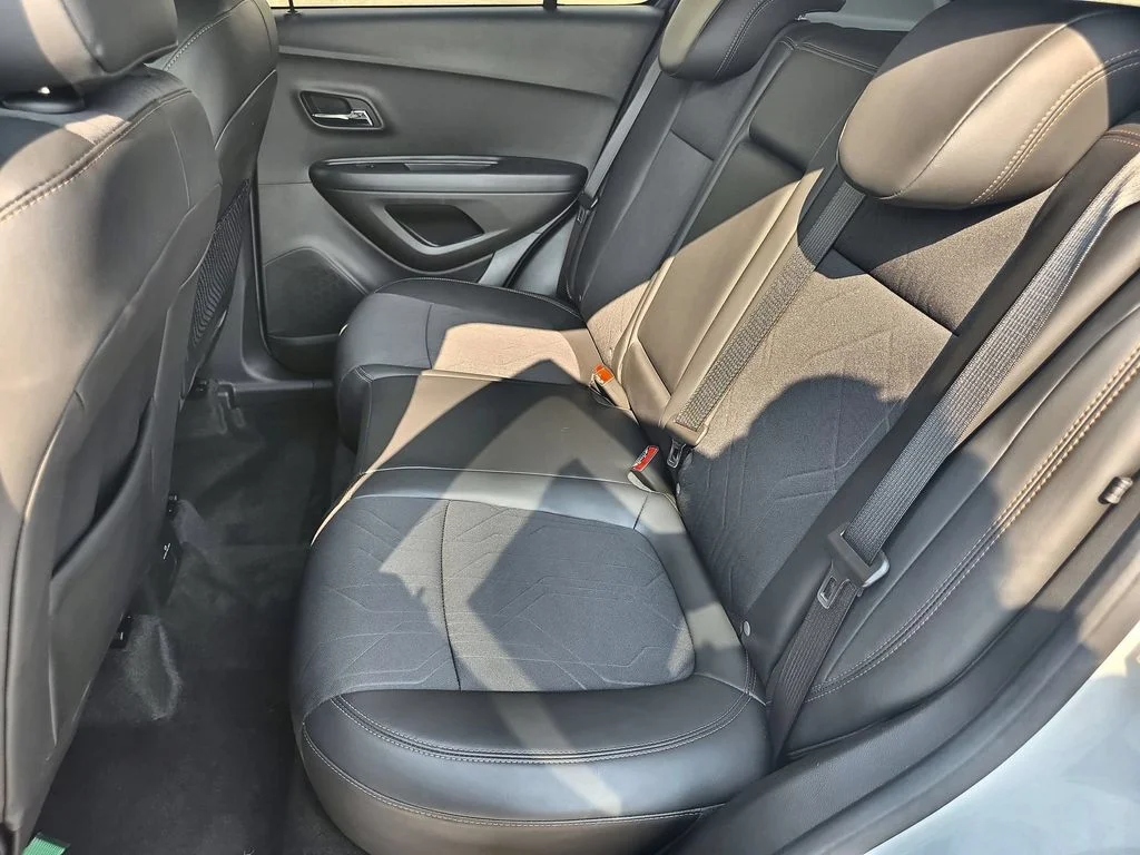 Used 2020 White Chevrolet LT image 26