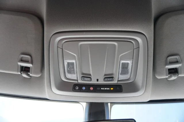 Used 2021 RED GMC SLE image 31