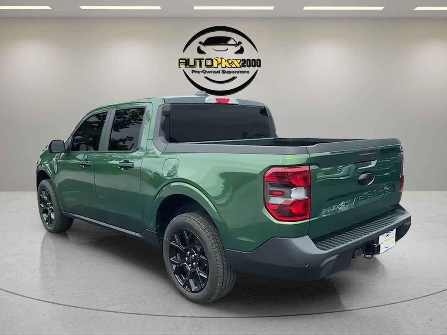 Used 2025 Green Ford XLT image 5