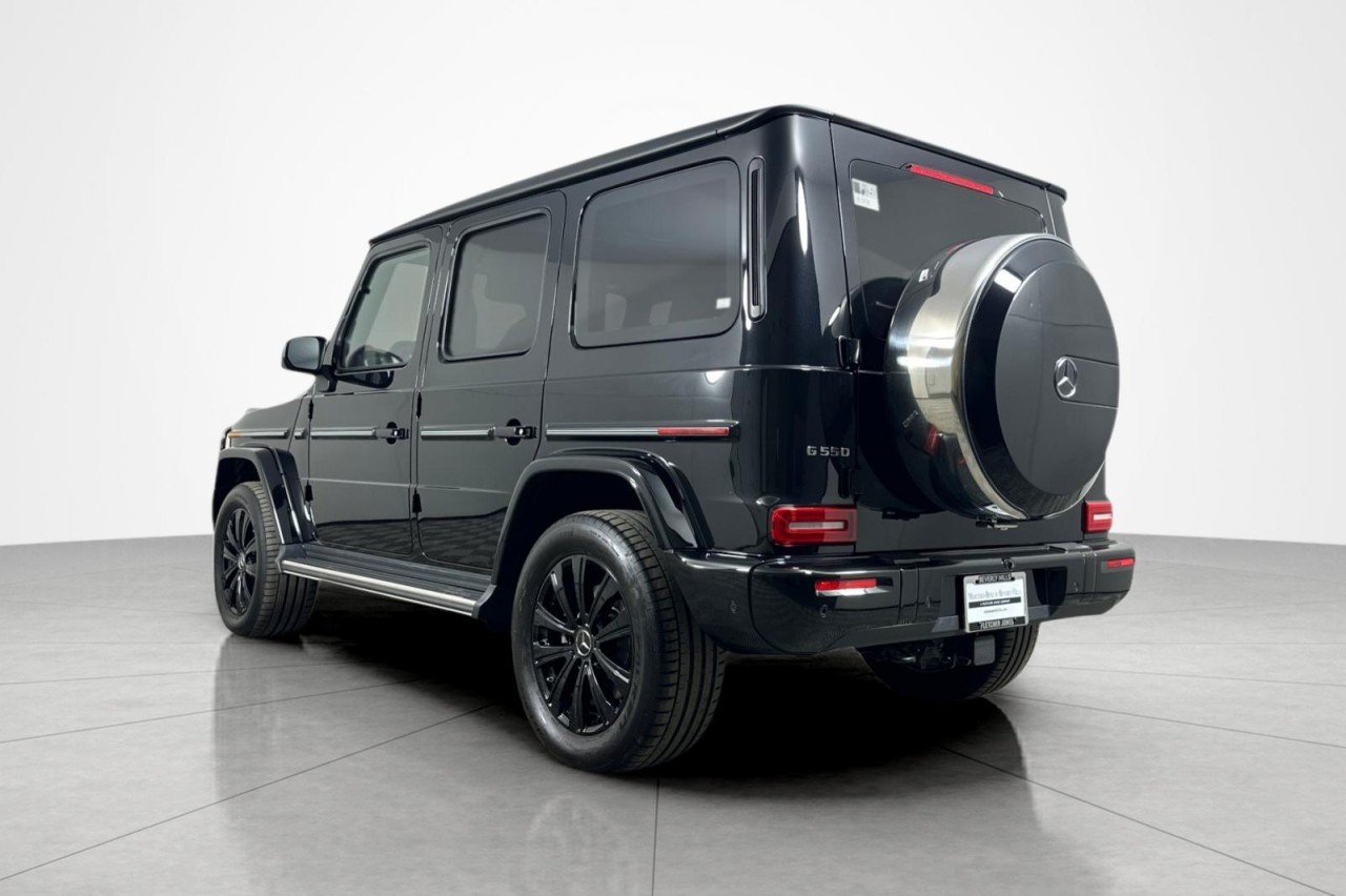 Certified Used 2025 Obsidian Black Metallic Mercedes-Benz G 550 image 3