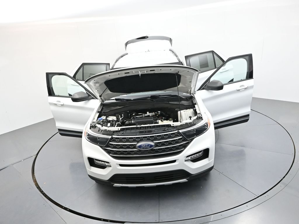 Used 2023 White Ford XLT image 43