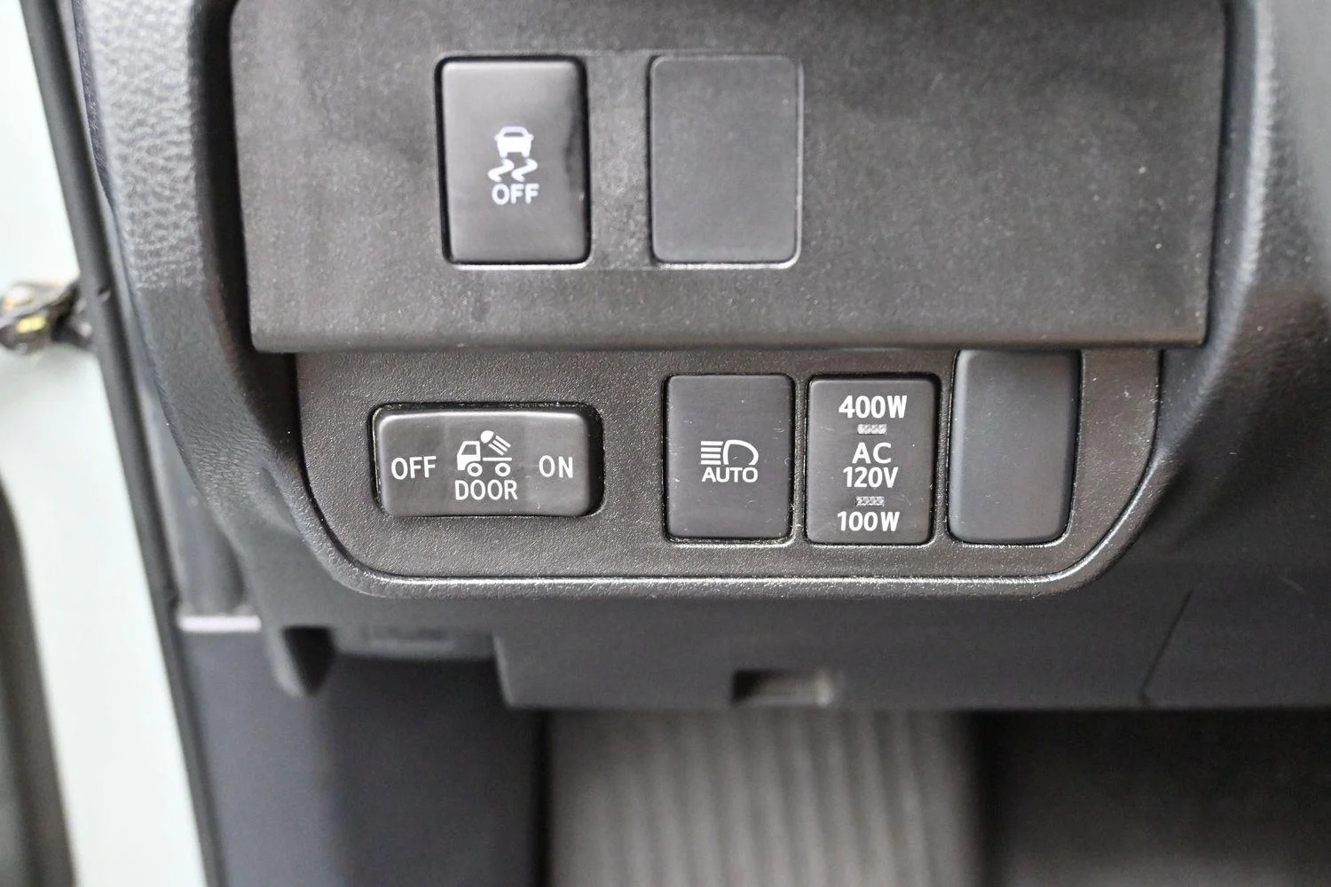 Used 2023 Gray Toyota SR image 27