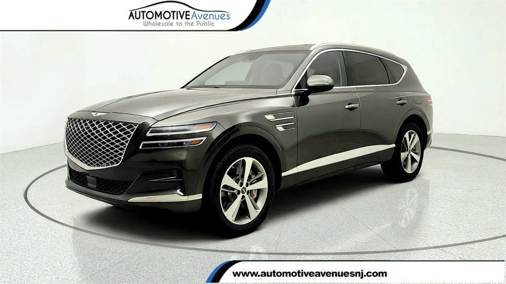 Used 2024 Makalu Gray Genesis 2.5T AWD w/ Advanced Package, Roof Rack & Illuminated Sills image 1