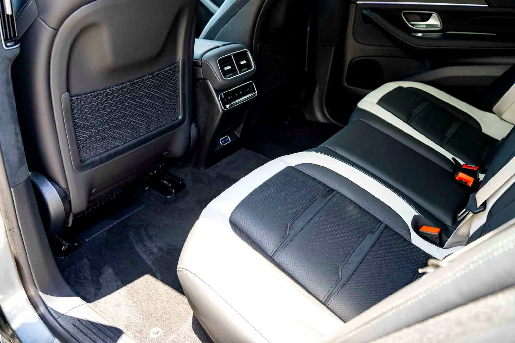 New 2026 Gray Mercedes-Benz AMG® GLE 63 S image 20