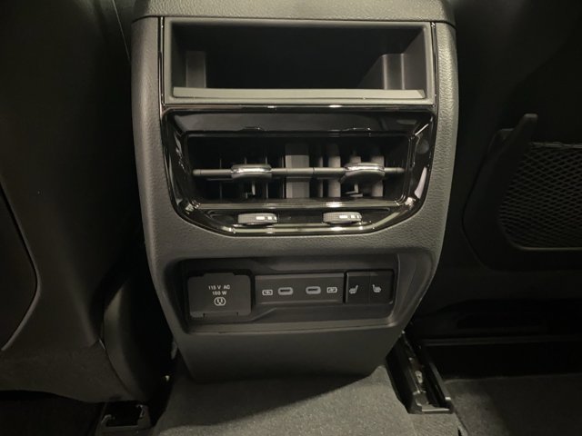 Used 2026 Silver Zynith Jeep Limited Reserve image 21