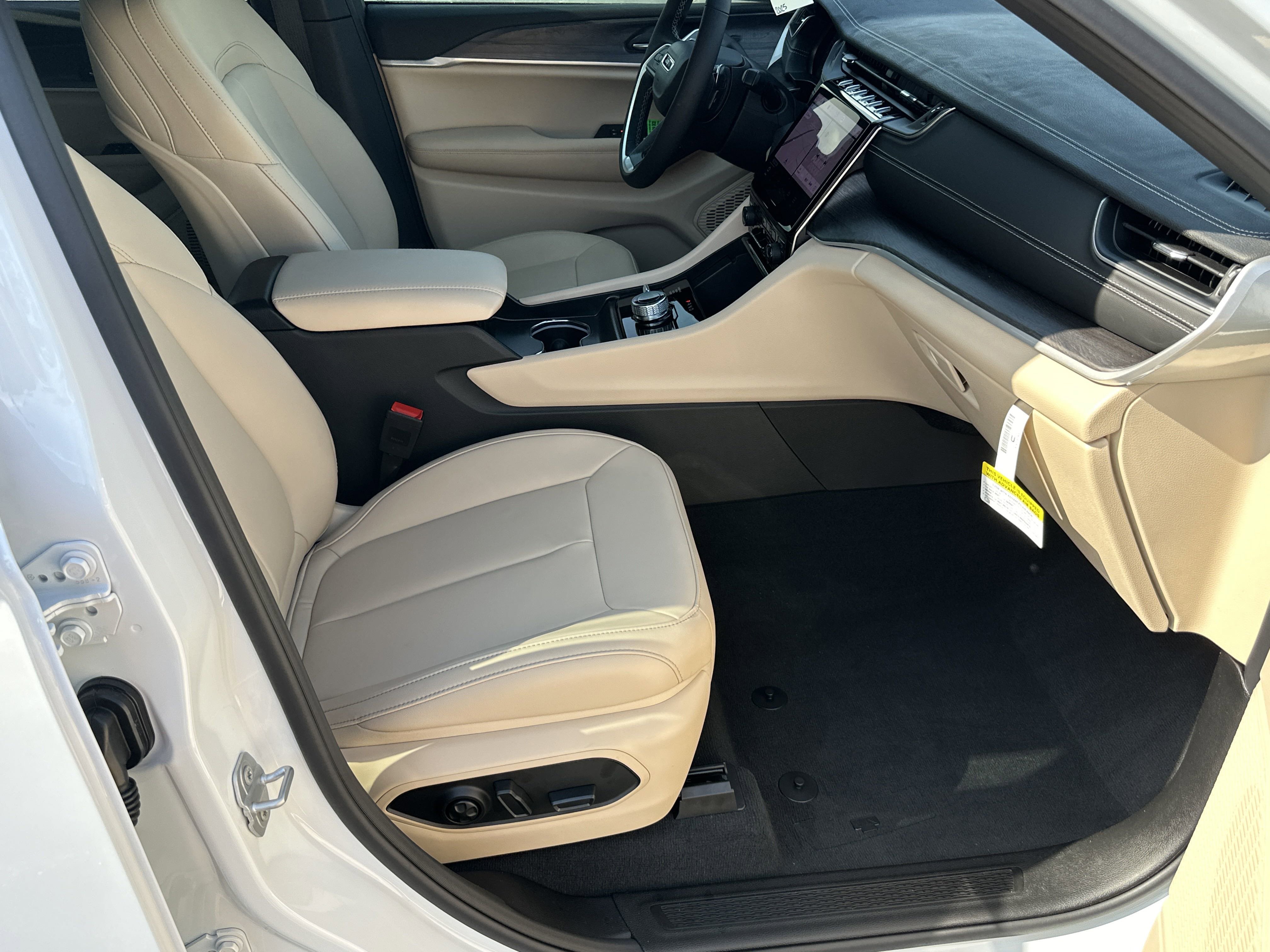 2025 Jeep Grand Cherokee L Limited - Photo 15