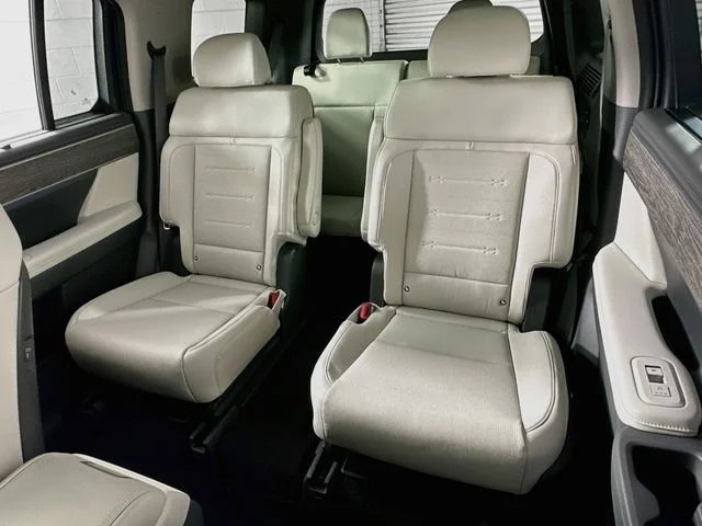 New 2027 Black Hyundai Limited image 11