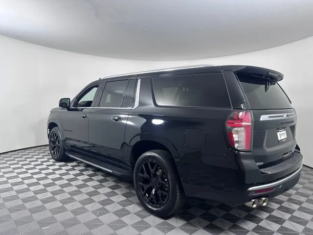 Used 2024 Black Chevrolet High Country image 6