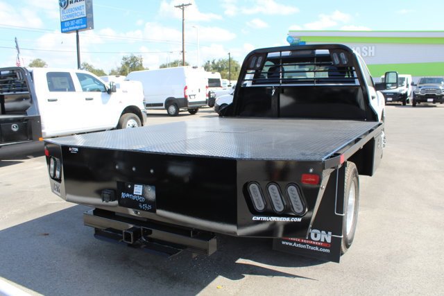 New 2025 Bright White Clearcoat RAM Tradesman image 5