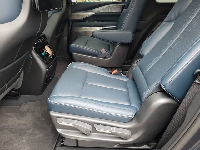 2025 Cadillac Escalade IQ Sport 2 - Photo 15