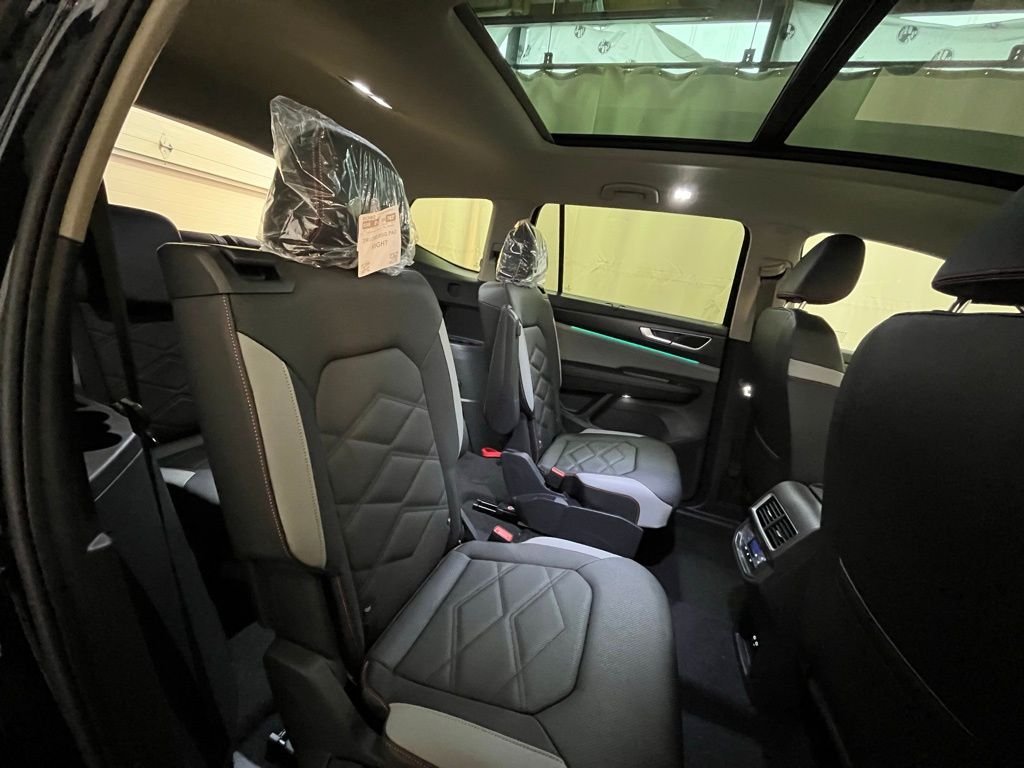 New 2026 Black Volkswagen 2.0T Peak Edition image 23