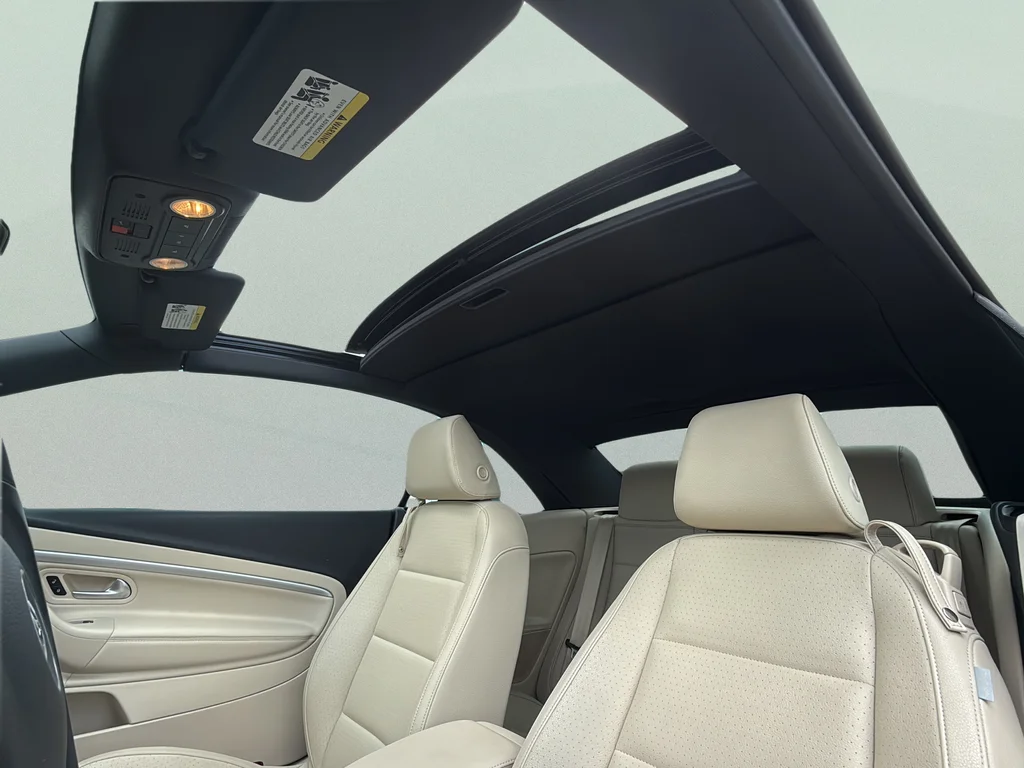 Used 2014 Brown Metallic Volkswagen Komfort Edition image 19