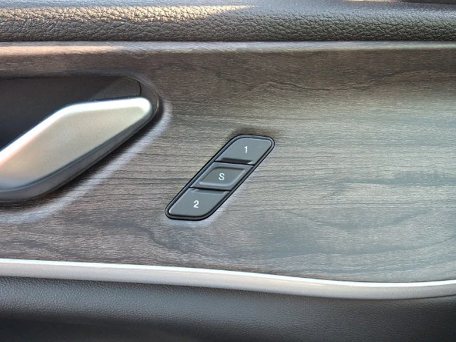 New 2027 Gray Jeep Limited image 22