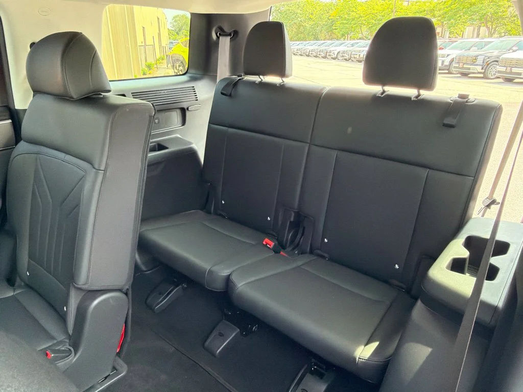 Used 2026 Silver Hyundai SEL image 43