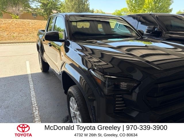 Used 2025  Toyota SR5 image 3