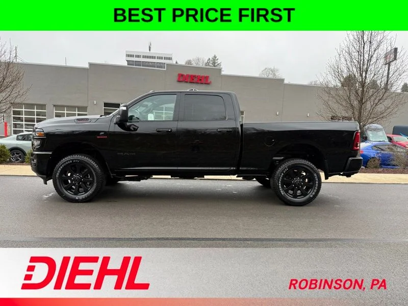 New 2026 Diamond Black Crystal Pearl-Coat Exterior Paint RAM Big Horn image 4