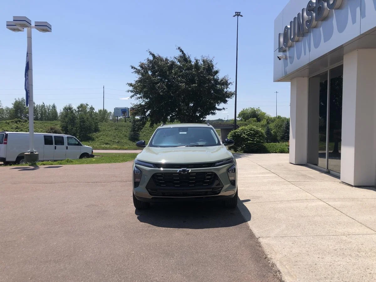 New 2026 Green Chevrolet Fwd 4dr Activ image 3