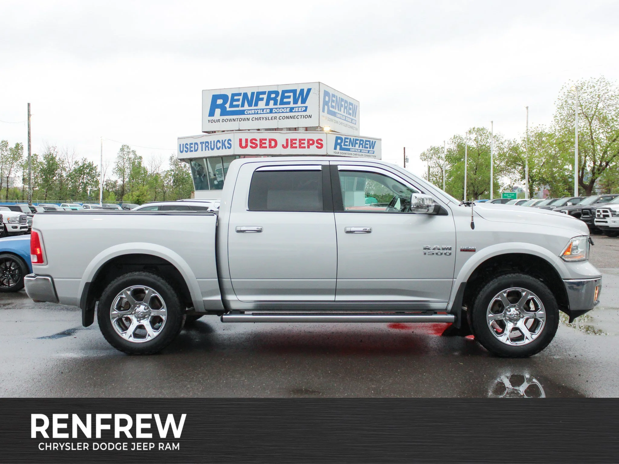 Used 2018 Silver RAM Laramie * HEMI V8 | 3M PPF | Alpine | Apple CarPlay | Tonneau Cover | Sunroof | Heated Seats image 1
