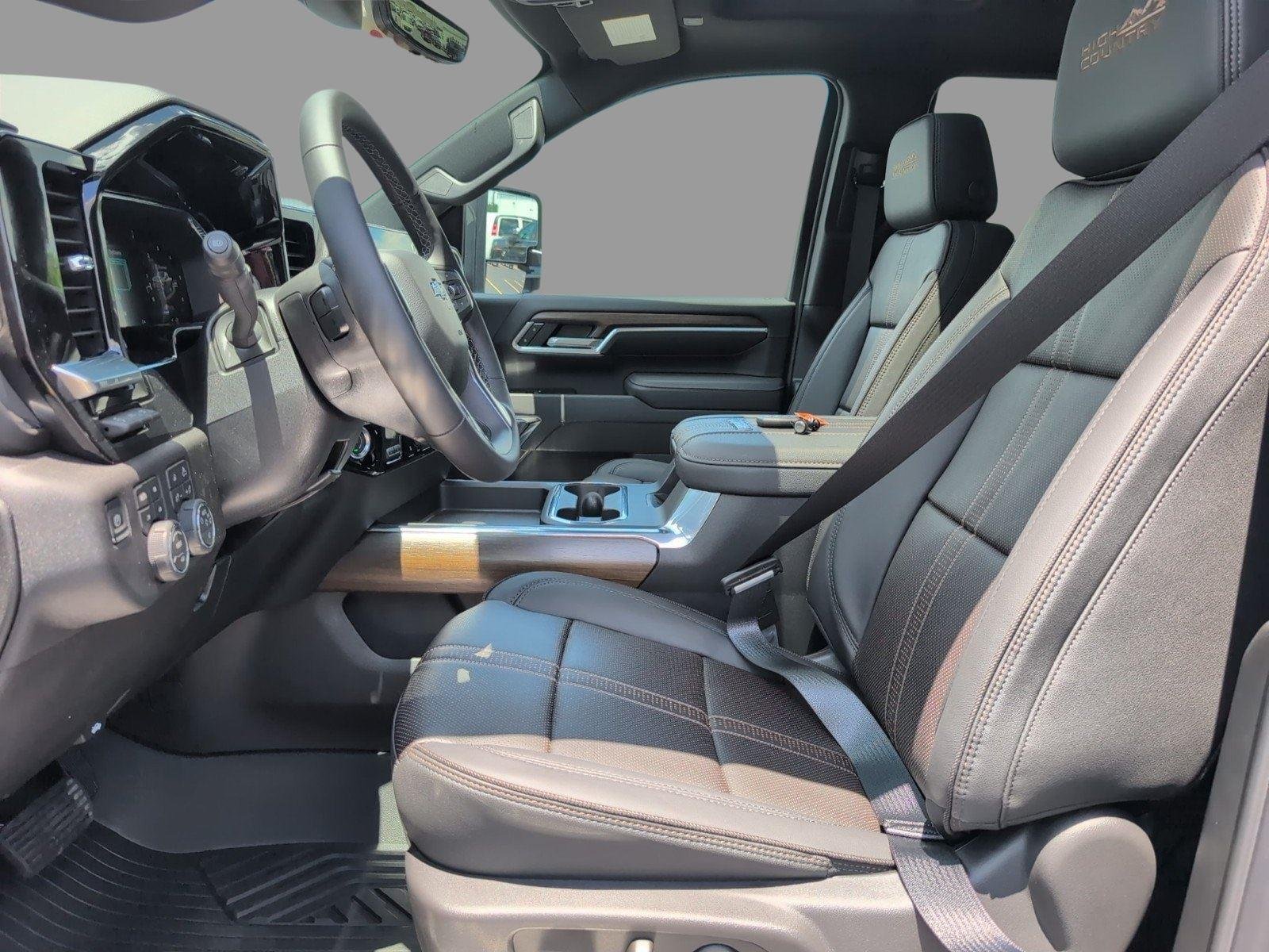 New 2026 Black Chevrolet High Country image 18