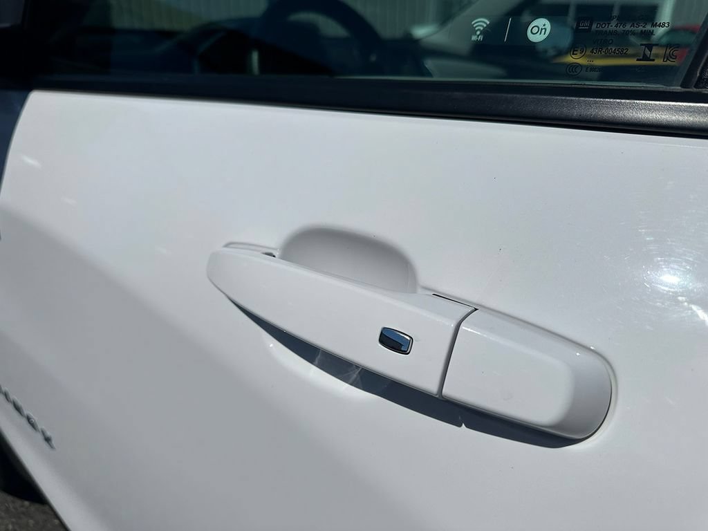 Used 2023 SUMMIT WHITE Chevrolet LS image 14