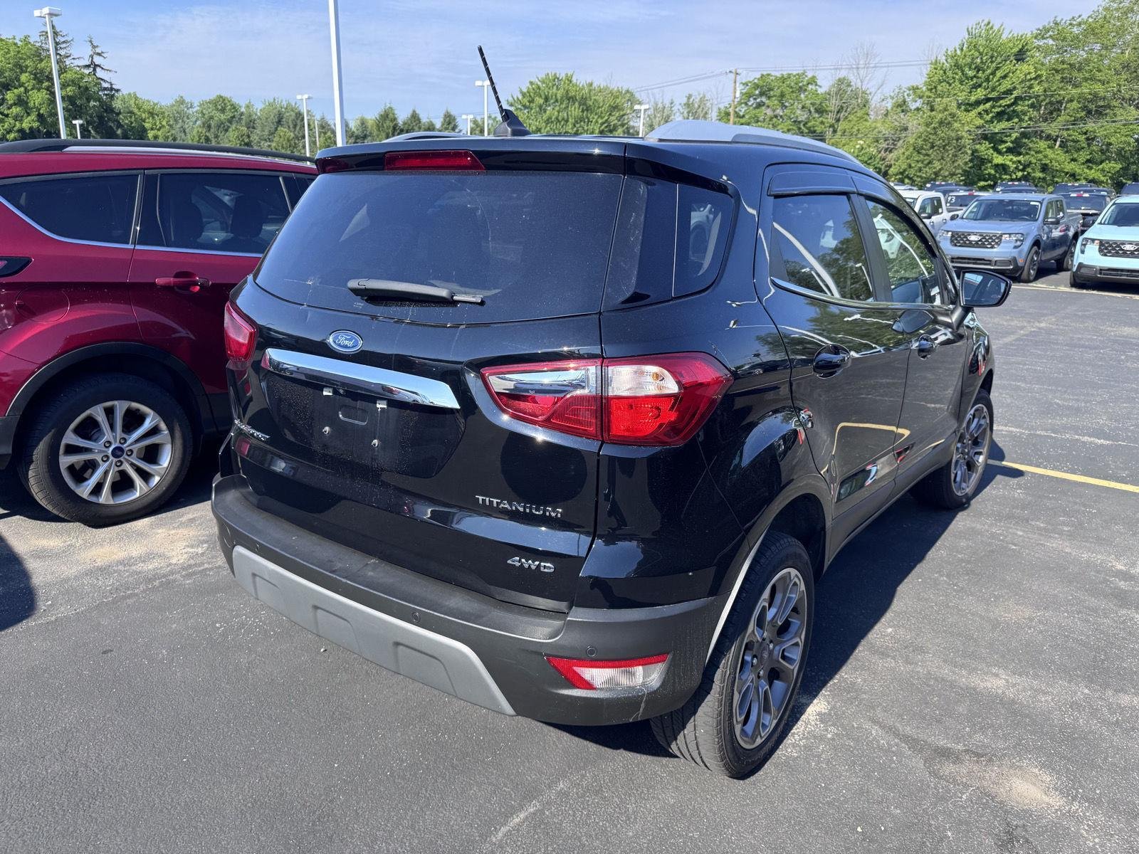 Used 2021 Shadow Black Ford Titanium image 4