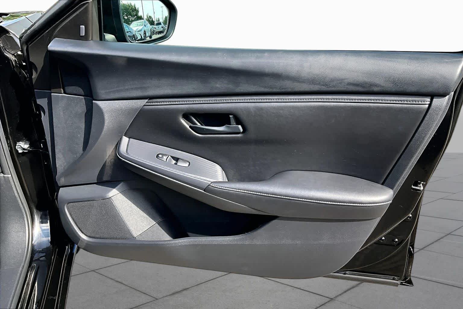 Used 2025 Super Black Nissan S image 21