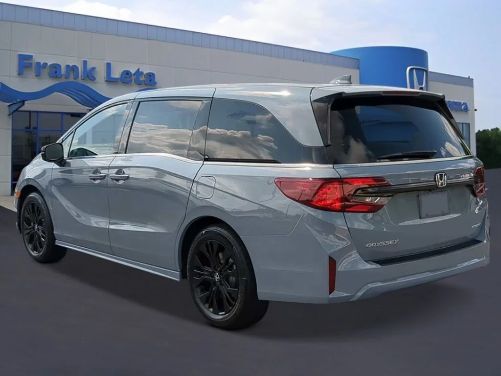 New 2026 Sonic Gray Pearl Honda Sport-L image 3