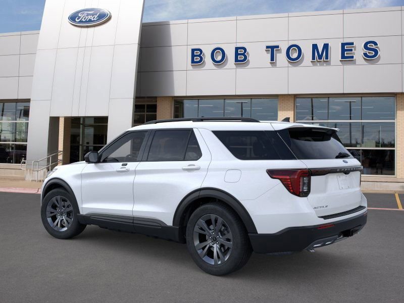 New 2026 Star White Metallic Tri-Coat Ford Active image 5