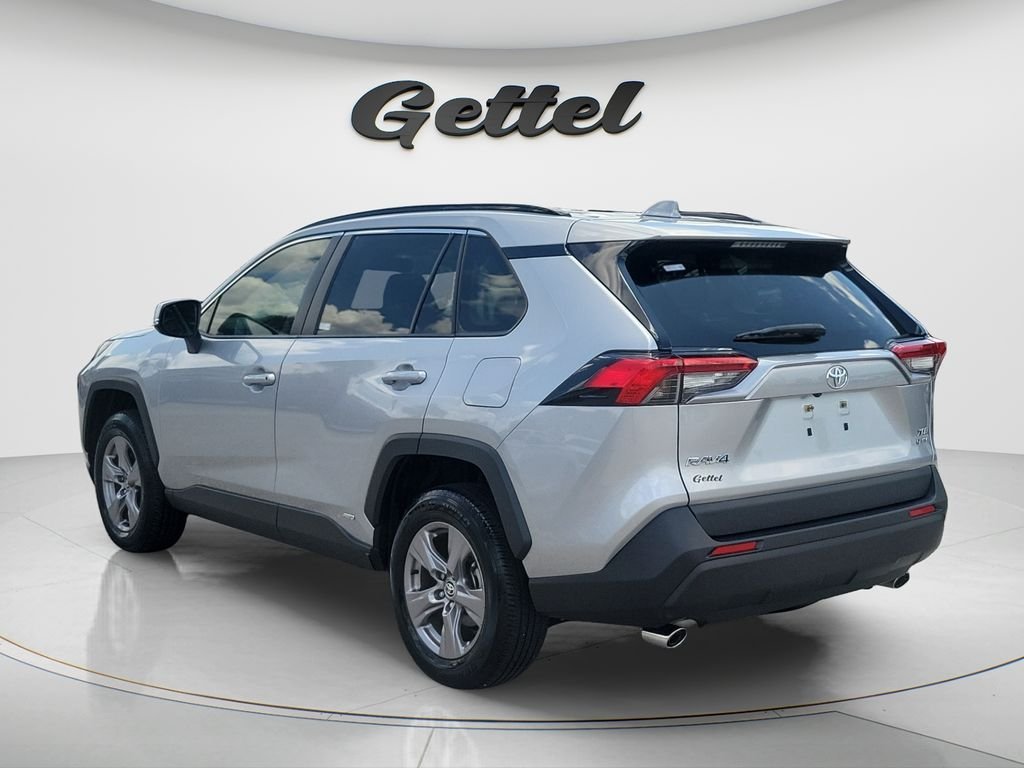 Certified Used 2025 Silver Toyota XLE image 7
