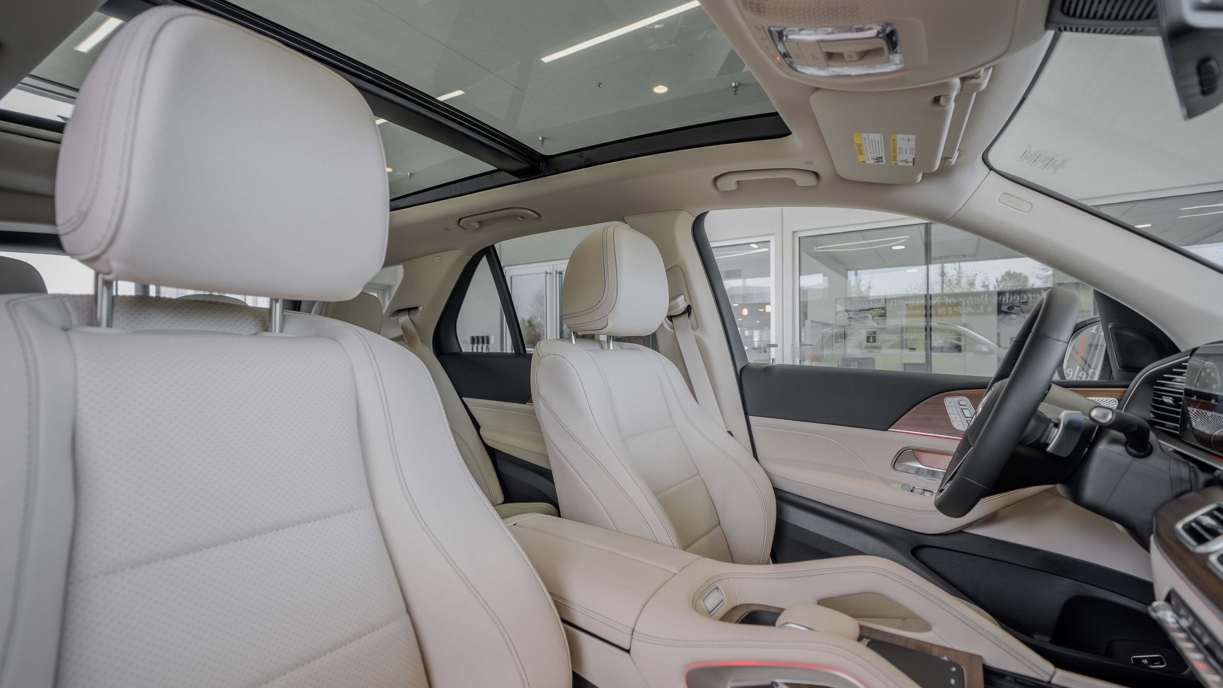 New 2026 Polar White Mercedes-Benz GLE 450 image 32