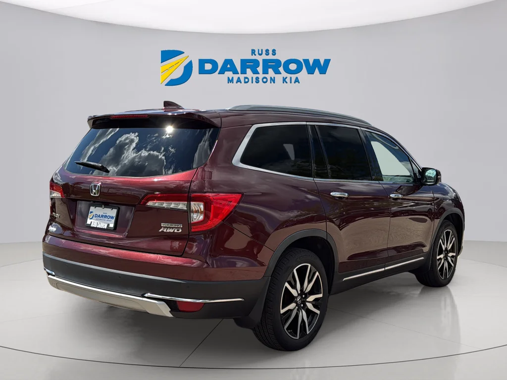 Used 2019 Red Honda Touring image 5