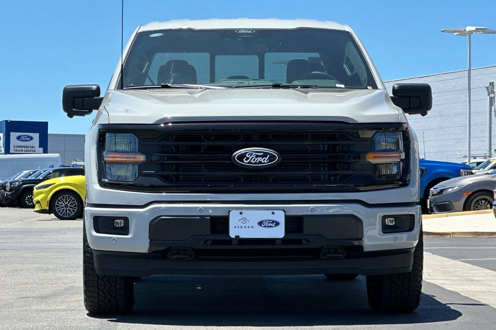 New 2026 Avalanche Ford XLT image 8