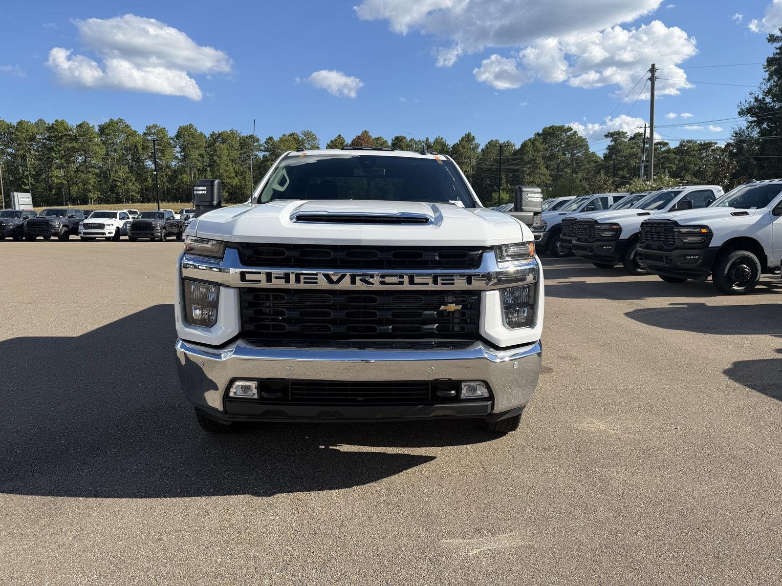 Used 2023 Summit White Chevrolet LT image 2