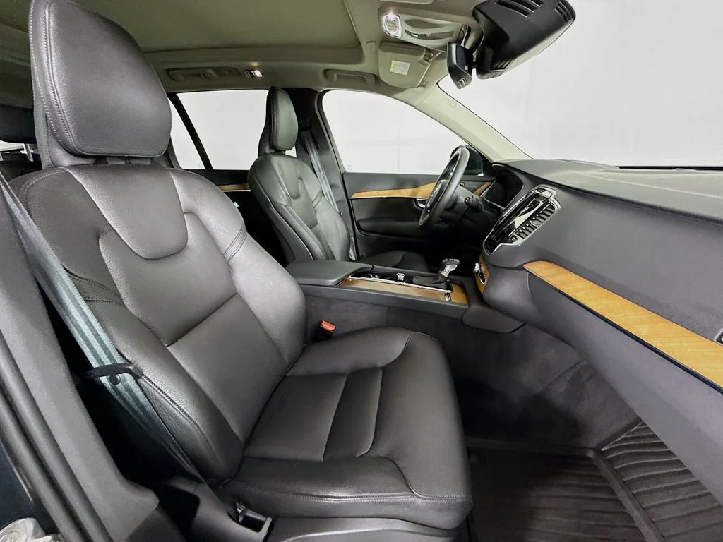 Used 2022 Gray Metallic Volvo T6 Momentum image 24