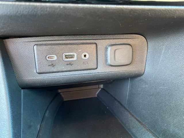 Used 2023 Black Buick Select image 28