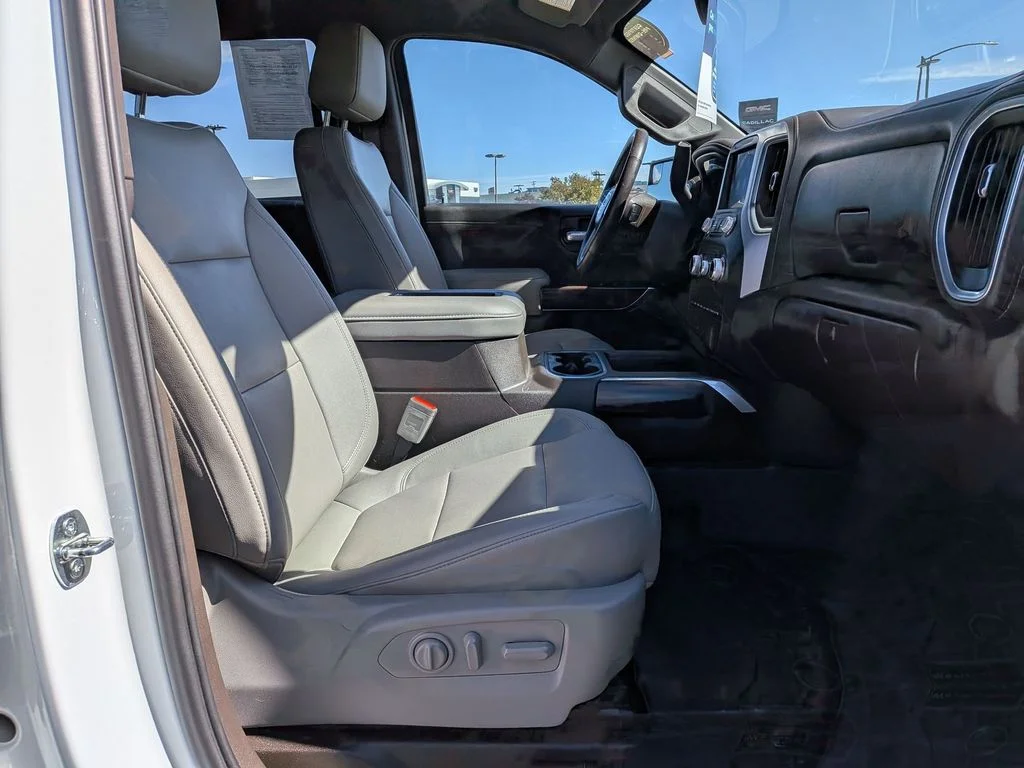 Used 2021 WHITE FROST TRICOAT GMC SLT image 21