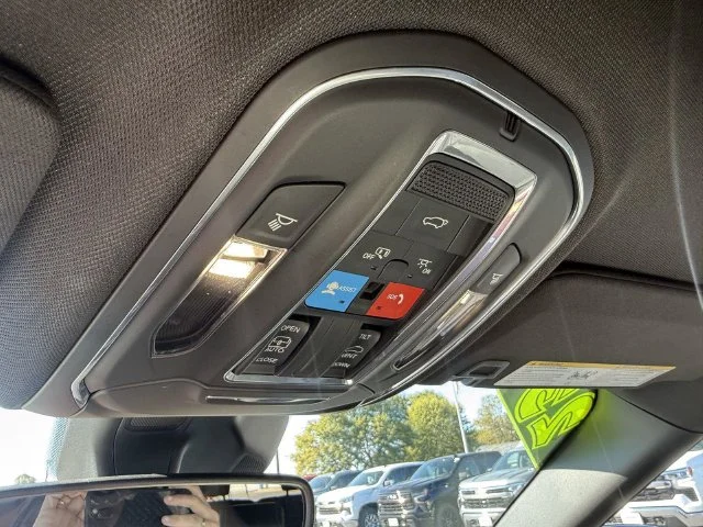 Used 2023 Silver Jeep Altitude image 27
