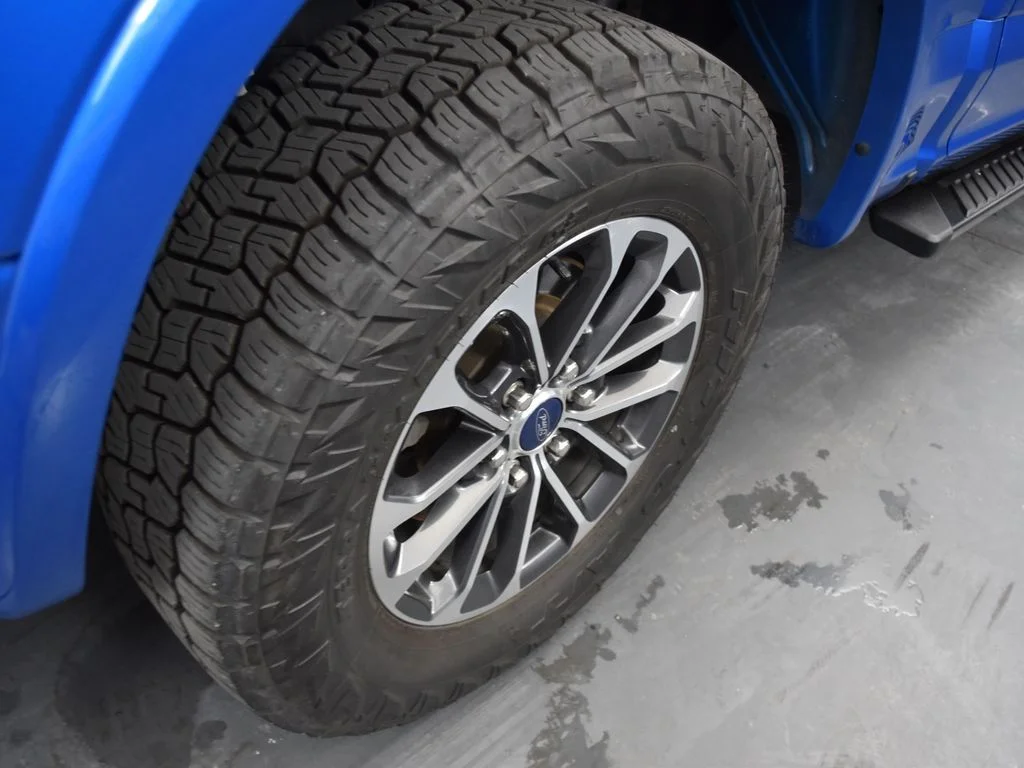 Certified Used 2020 Blue Ford XLT image 22