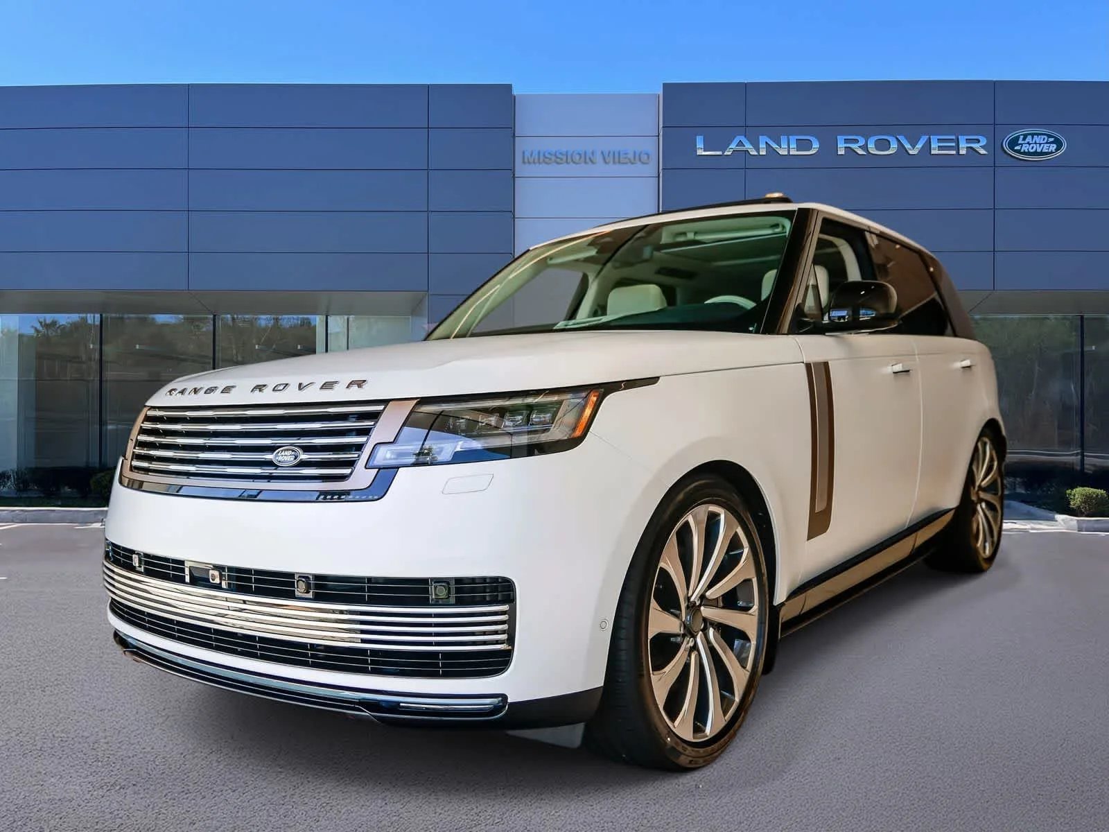 2026 Land Rover Range Rover 4.4 SV SWB's photo