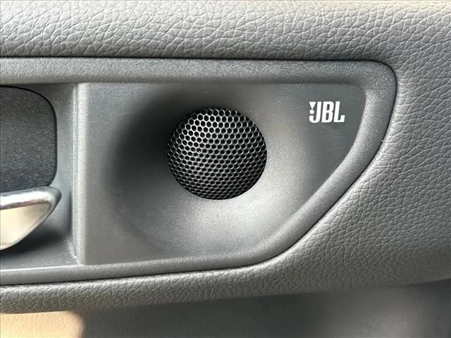Used 2025 White Toyota Base image 21