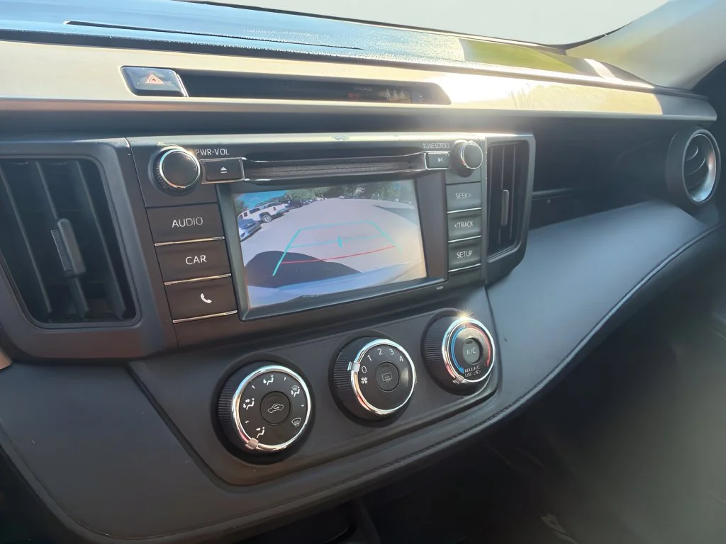 Used 2018 Super White Toyota LE image 23