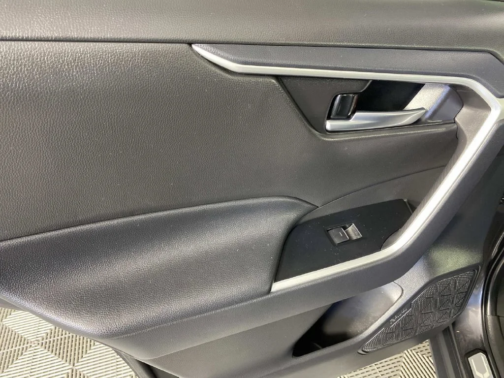 Used 2025 Magnetic Gray Metallic Toyota XLE image 25